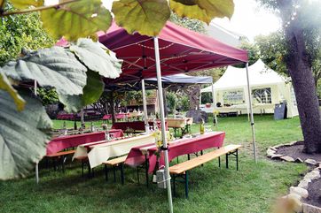 Jubiläumsradtour - Empfang der Teilnehmer im Bauern- und Skulpturengarten