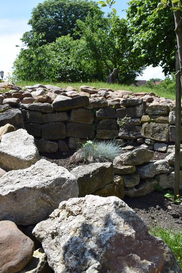 Steingarten im Skulpturengarten